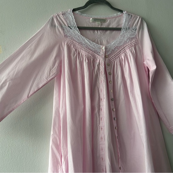 Eileen West Light Pink Button-Down Robe - Picture 4 of 14